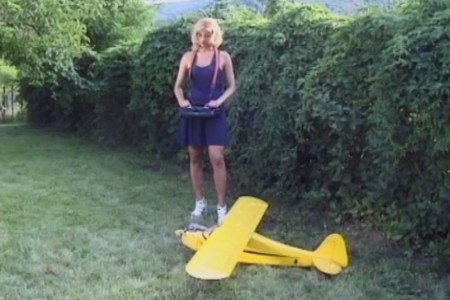 DP Caroline Cage - Weltklasse Ärsche 5 Scene 1 (AI Upscale).mkv_snapshot_00.01.414
