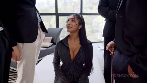 DP Yasmina Khan - Nos follamos a la agente inmobiliaria arabe que nos muestra la casa que vamos a comprar.mp4_snapshot_02.34.026