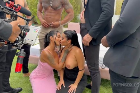 DP Sara Retali, Yasmina Khan - BTS gangbang Yasmina Khan and Sara Retali with 10 cocks.mp4_snapshot_01.10.329