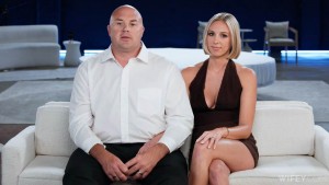 DP Lo Lacey - Extremely Attractive Hotwife Gets DVPd.mp4_snapshot_00.41.752