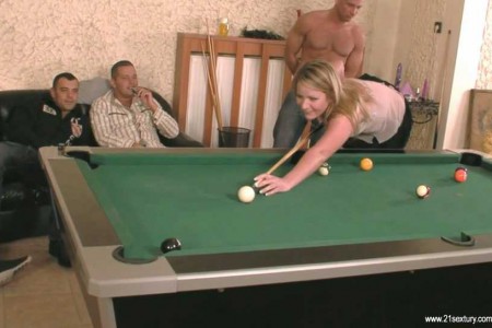 DP Petra A - Playing Pool With Her Holes.mp4_snapshot_00.10.55_[2017.06.20_01.29.25]