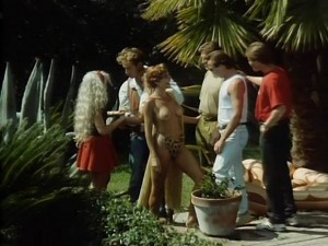DP Barbie Est, Milly D’Abbraccio, Miss Blondie - Video Live (upd).mp4_snapshot_01.13.316