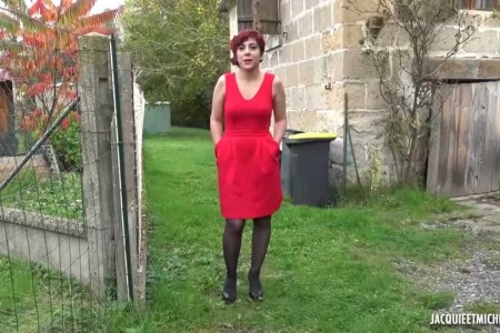 DP Maria - La robe rouge de Maria, 40ans….mp4_snapshot_00.56.953