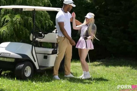 DP Lola Taylor - Pool Cleaner And Golf Instructor With BBCs DP Blonde Golf Nympho GP2527.mp4_snapshot_01.00.371