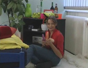 DP Bea Frisch, Natascha, Denise La Bouche - TeenieVision 26 - Kitzler Gluck.mp4_snapshot_01.28.460