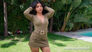 DP Camila Henao - Camila Henao debuts in a gangbang DP.mp4_snapshot_00.04.552