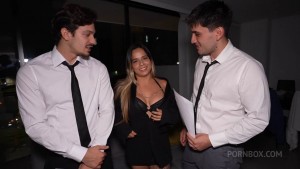 DP Annie Marin - The job interview ends in a threesome with double penetration of the secretary.mp4_snapshot_01.49.092